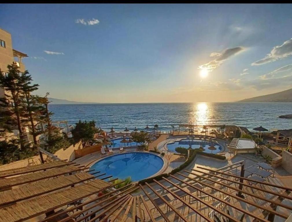 Hotel Keliani Sarandë Exteriör bild
